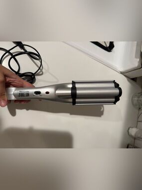 Triple-Barrel Hair Waver in Silver - Women Hair Tool
